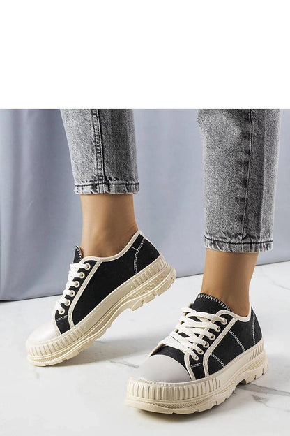 Luxury black platform sneakers for women by Solea, featuring ankle height design and stylish beige rubber sole.