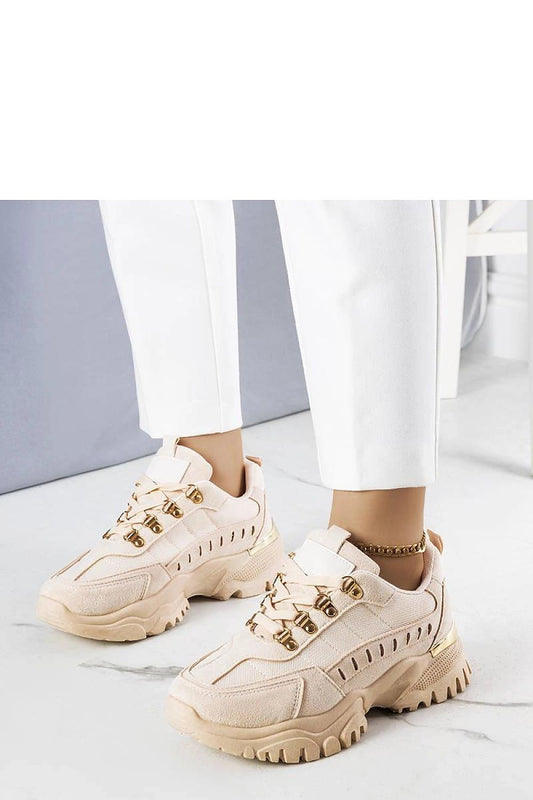 Elegant beige lace-up Solea sneakers for women, designed for comfort and style, perfect for summer outings.