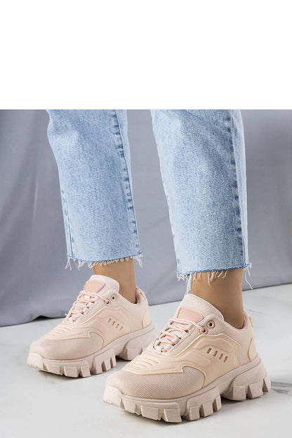 Side view of Solea luxury white sneakers, crafted for comfort and style, available in EU sizes 36 to 41 for summer.