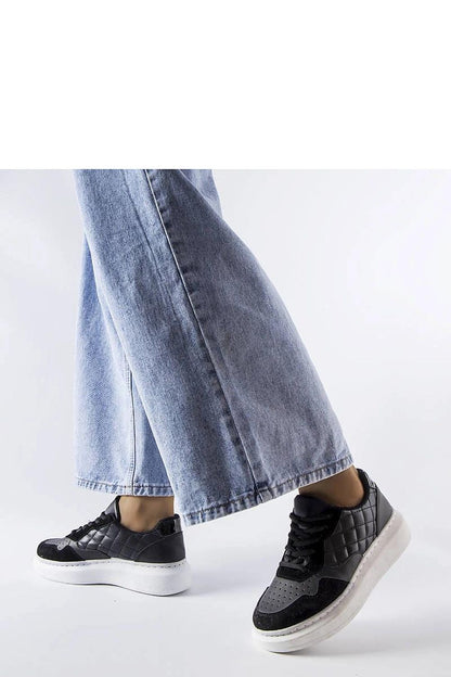 Solea Black Women's Latoya Sneakers - Stylish black sneakers with a 5cm heel for luxury comfort, ideal for summer wear.