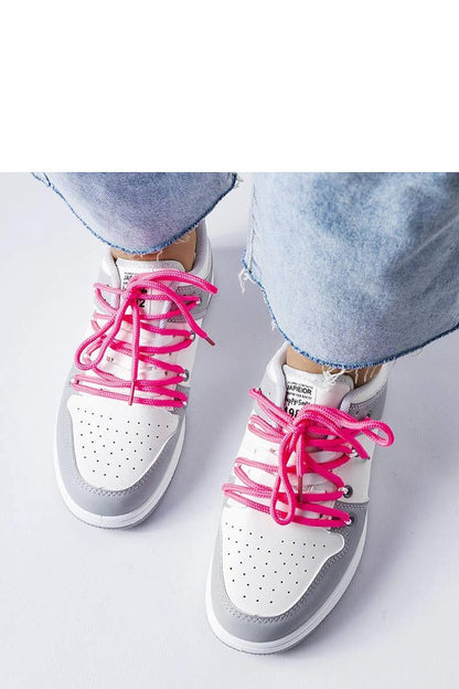Solea Retro Sneakers Shari in White displayed in a stylish setting - The ideal choice for warm spring and summer days, offering a blend of comfort and sophisticated style.