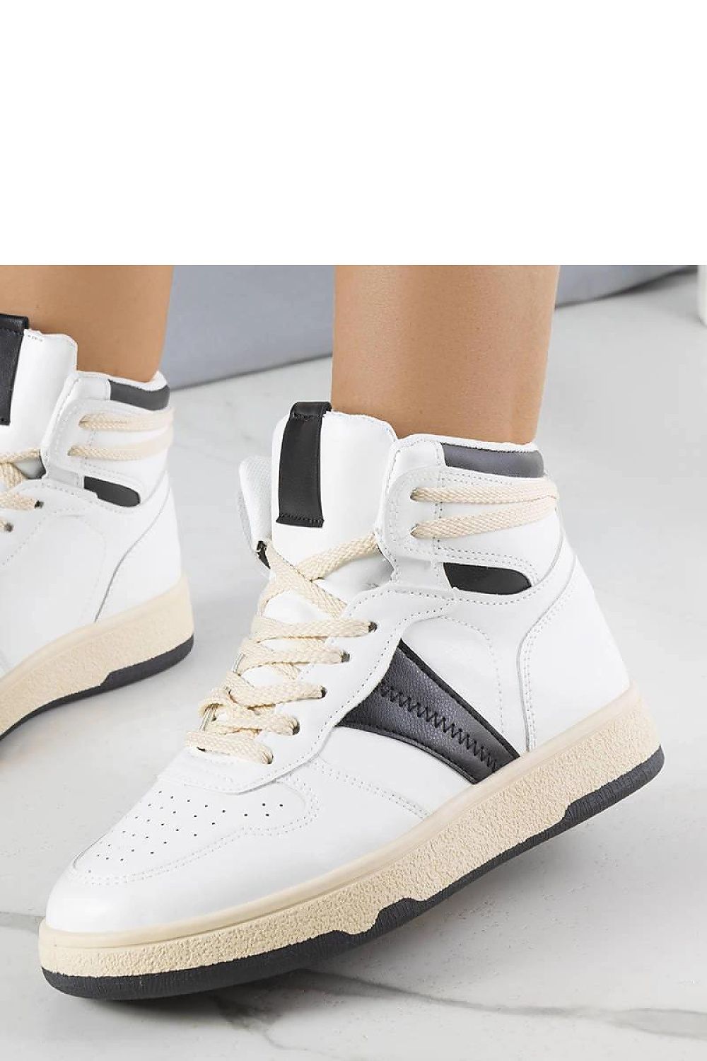 Solea blue high-top sneakers featuring stylish design and comfortable fit, perfect for summer adventures.