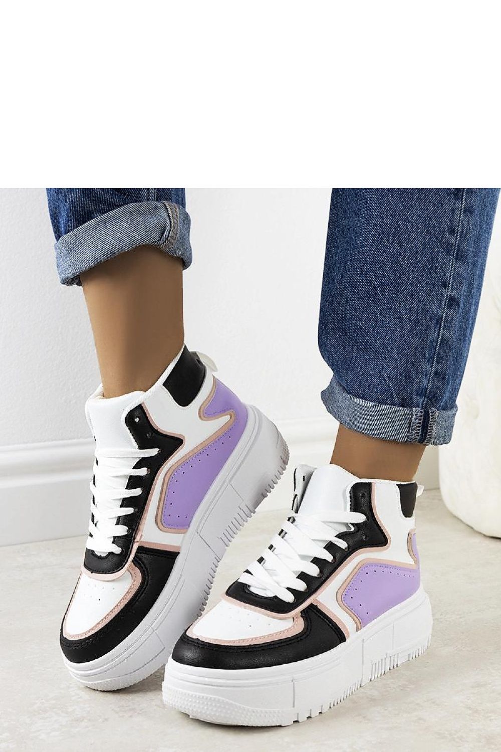 Elegant black-purple ankle sneakers for women from Solea, crafted for comfort and style, perfect for everyday wear.