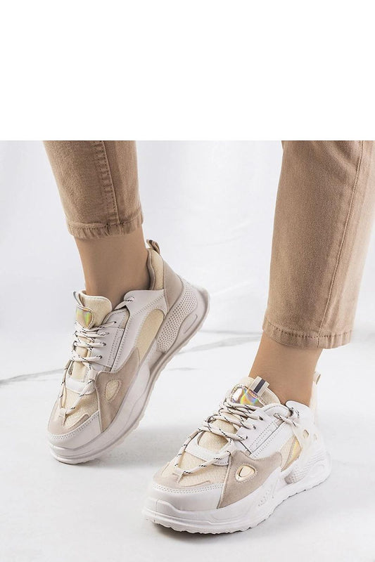 Solea luxury beige Mansfield sneakers featuring a stylish lace-up design, perfect for summer wear with a white rubber sole for ultimate comfort.