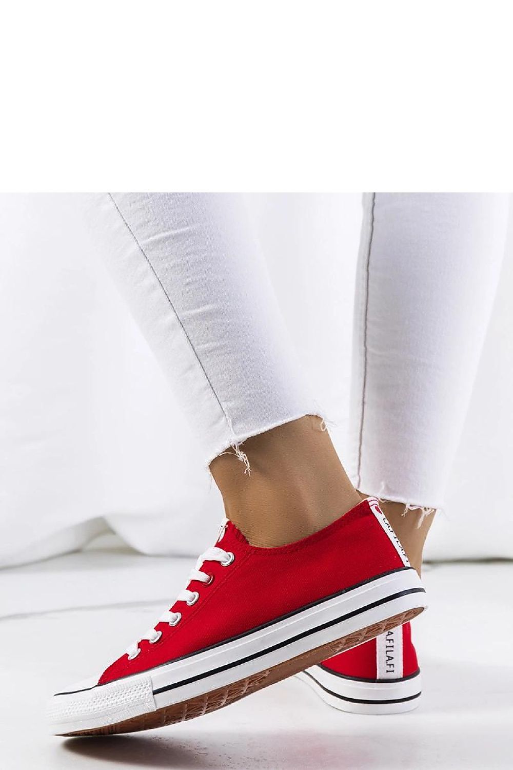 Stylish red Kolind women's sneakers by Solea available in EU sizes 36 to 41, perfect for chic summer outfits.