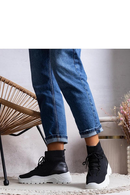 Fashionable black sock sneakers Frahm by Solea with white rubber sole, combining style and ease for modern summer outfits.