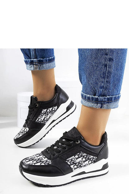 Aloisia eco-leather sneakers for women in stylish black, featuring lace-up design and white rubber sole, perfect for summer outings and evening gatherings, by Solea.
