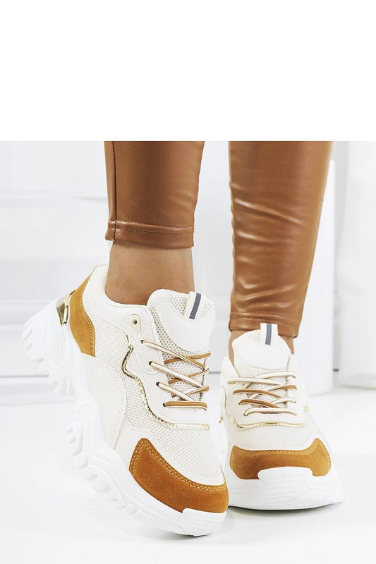 Solea Osorio Beige Sports Shoes for Women, featuring a stylish design with nude and bronze shades, ideal for summer fashion.