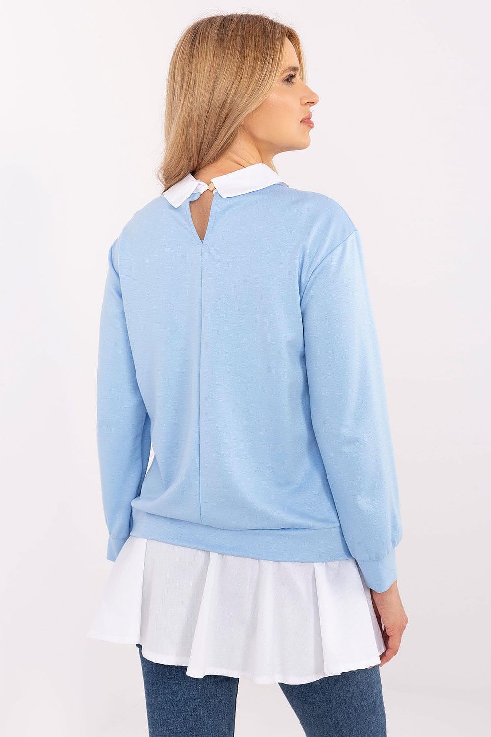 Casual yet chic blouse by Italy Moda in EU size 0, crafted from a luxurious viscose and cotton blend, perfect for any occasion.