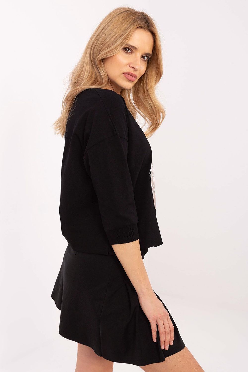 Stylish and comfortable Relevance casual blouse with 3/4 sleeves, made from high-quality cotton and spandex, accented with pearl embellishments for a chic look.