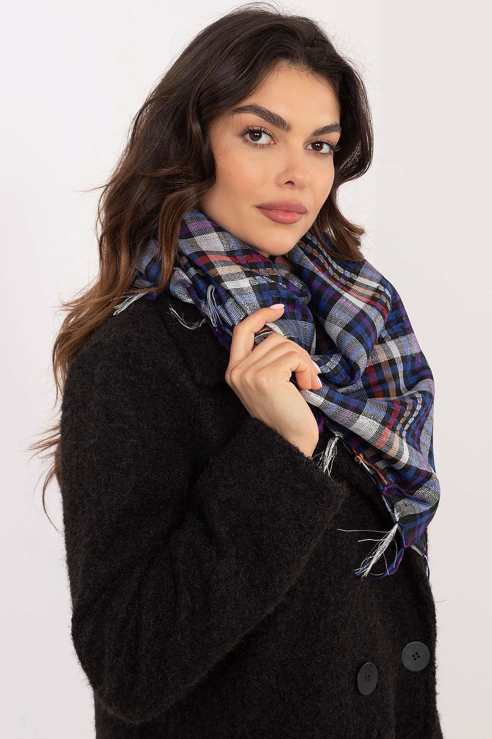 Luxurious 100cm checkered neckerchief scarf with decorative fringes, made from soft polyester and viscose by vendor AT.