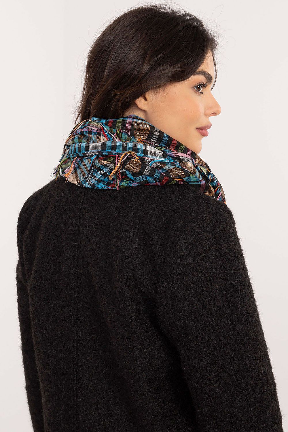 Chic checkered neckerchief scarf in warm tones, measuring 100cm, perfect for stylish layering by AT.