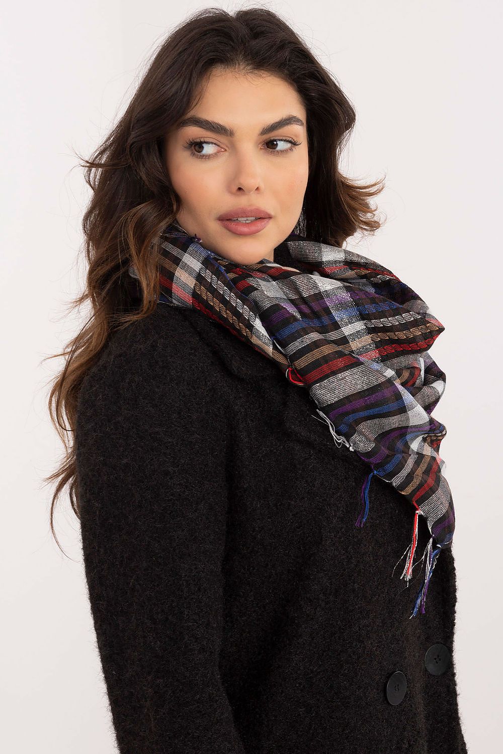 Chic neckerchief scarf with classic checkered pattern by AT, crafted from a warm polyester and viscose blend, perfect for casual and formal styling.