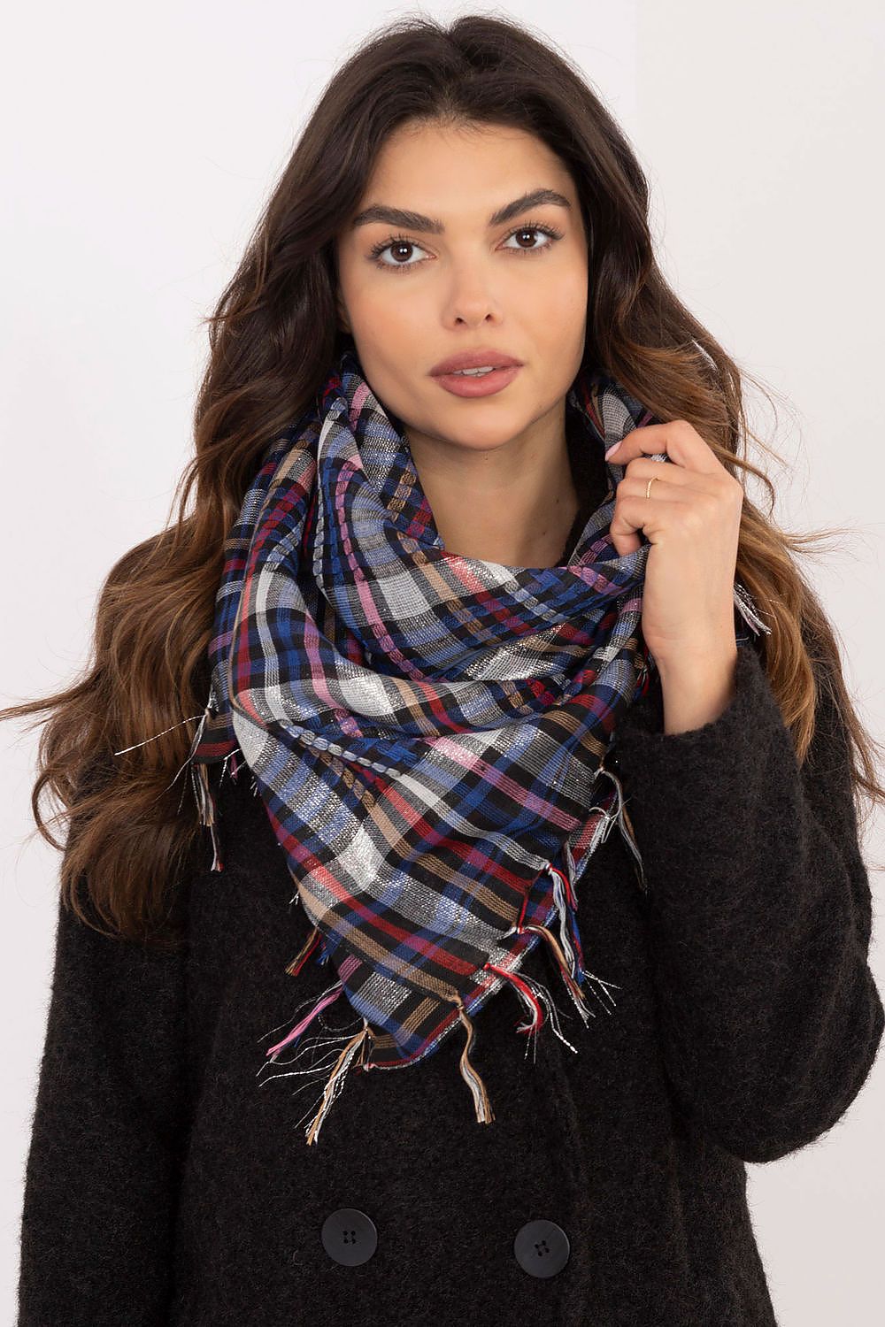Premium checkered neck scarf by AT, 100cm size, designed with decorative fringes for a sophisticated touch to any outfit.