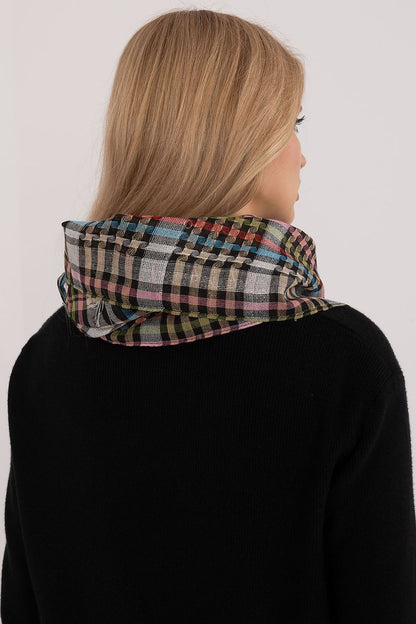 Stylish 100cm scarf showcasing a classic checkered pattern with chic fringes, designed for comfort and warmth by AT.