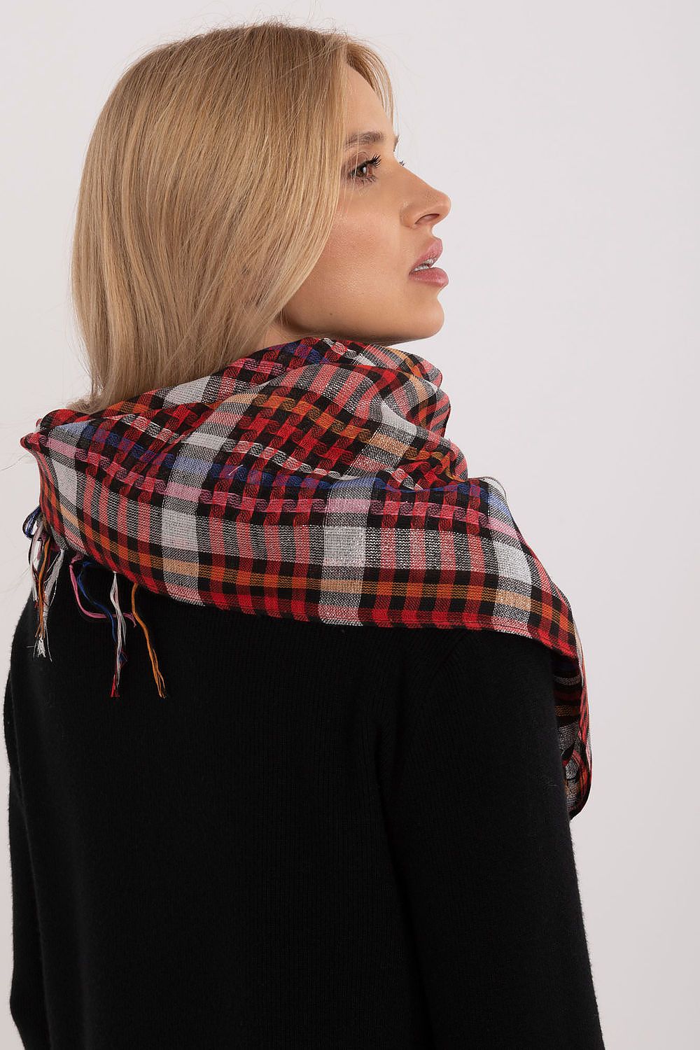 Sophisticated 100cm Checkered Scarf from AT, adorned with fringes, crafted in a warm polyester and viscose blend, perfect for stylish layered looks.