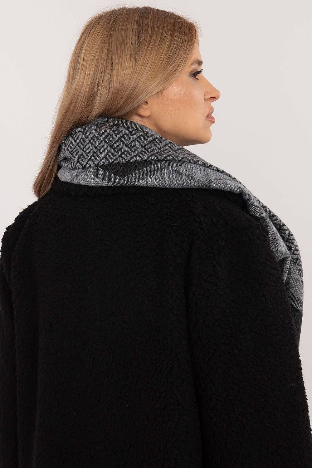 Elegant geometric pattern viscose neckerchief scarf by AT, showcasing a stylish accessory ideal for modern wardrobes.