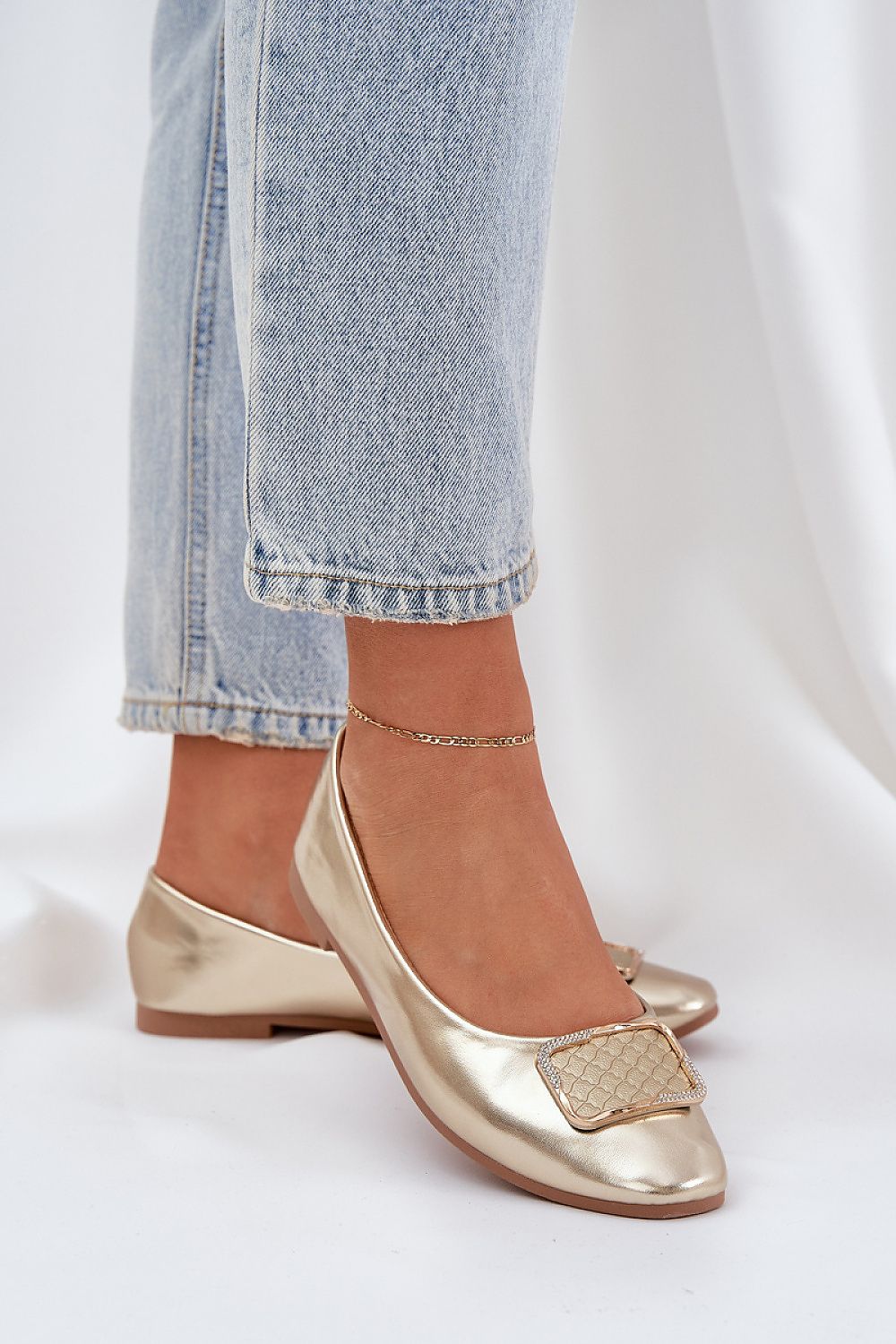 Eco-friendly luxe ballet flats for women by Step in Style, designed for all-day wear with charming decoration.