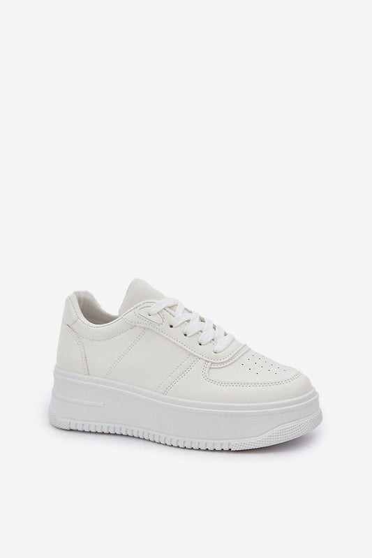 Step in Style's elegant eco-leather platform sneakers, designed for women with a timeless appeal, featuring a removable foam insole for all-day comfort, ideal for casual outfits.