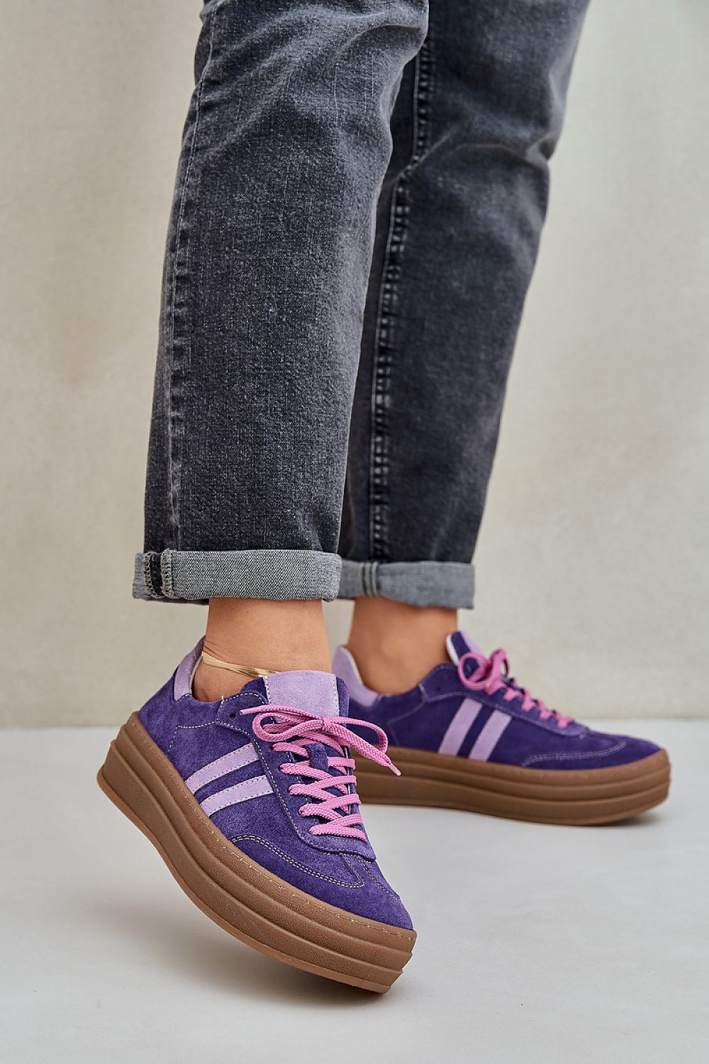 Stylish low lace-up women's sneakers made from premium natural leather, designed by Step in style for ultimate comfort and chic appeal.