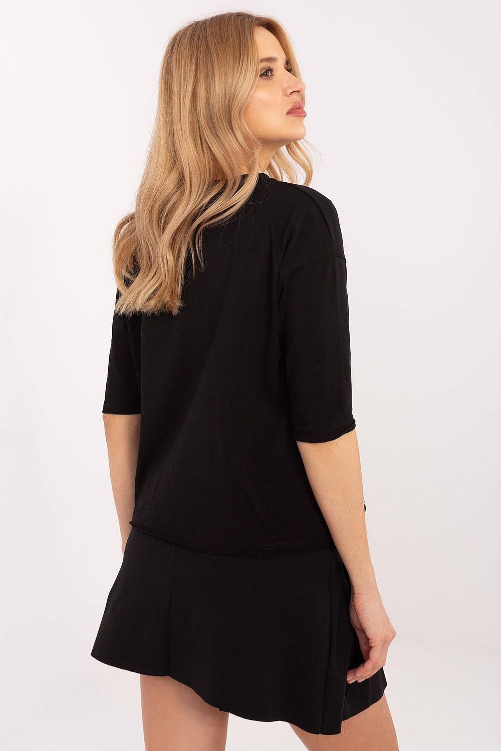 Elegant casual women's blouse designed by Factory Price, featuring stylish studs and fashionable inscriptions, made of 95% cotton and 5% spandex. Perfect for a luxurious yet casual look.