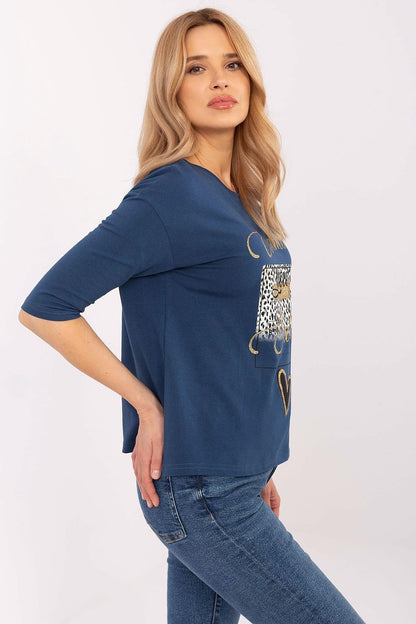 Elegant everyday blouse with animal print, crafted by Factory Price, combining comfort and style for a perfect fit.