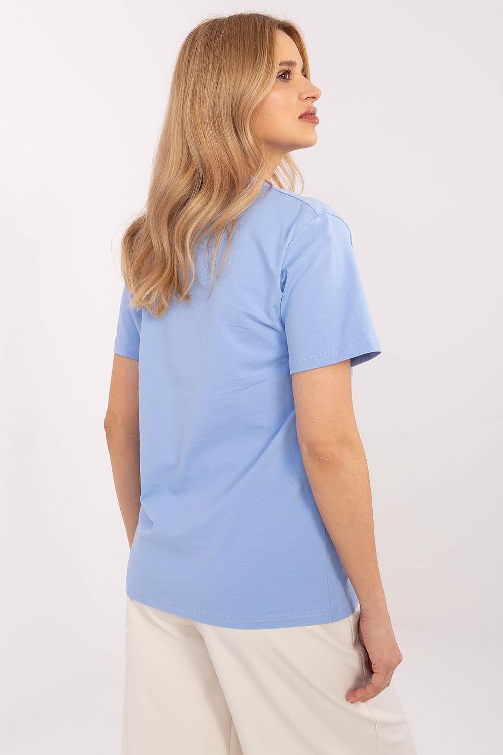 Sophisticated women's t-shirt in soft cotton by Factory Price, tailored for style and comfort, ideal for creating luxurious casual outfits.