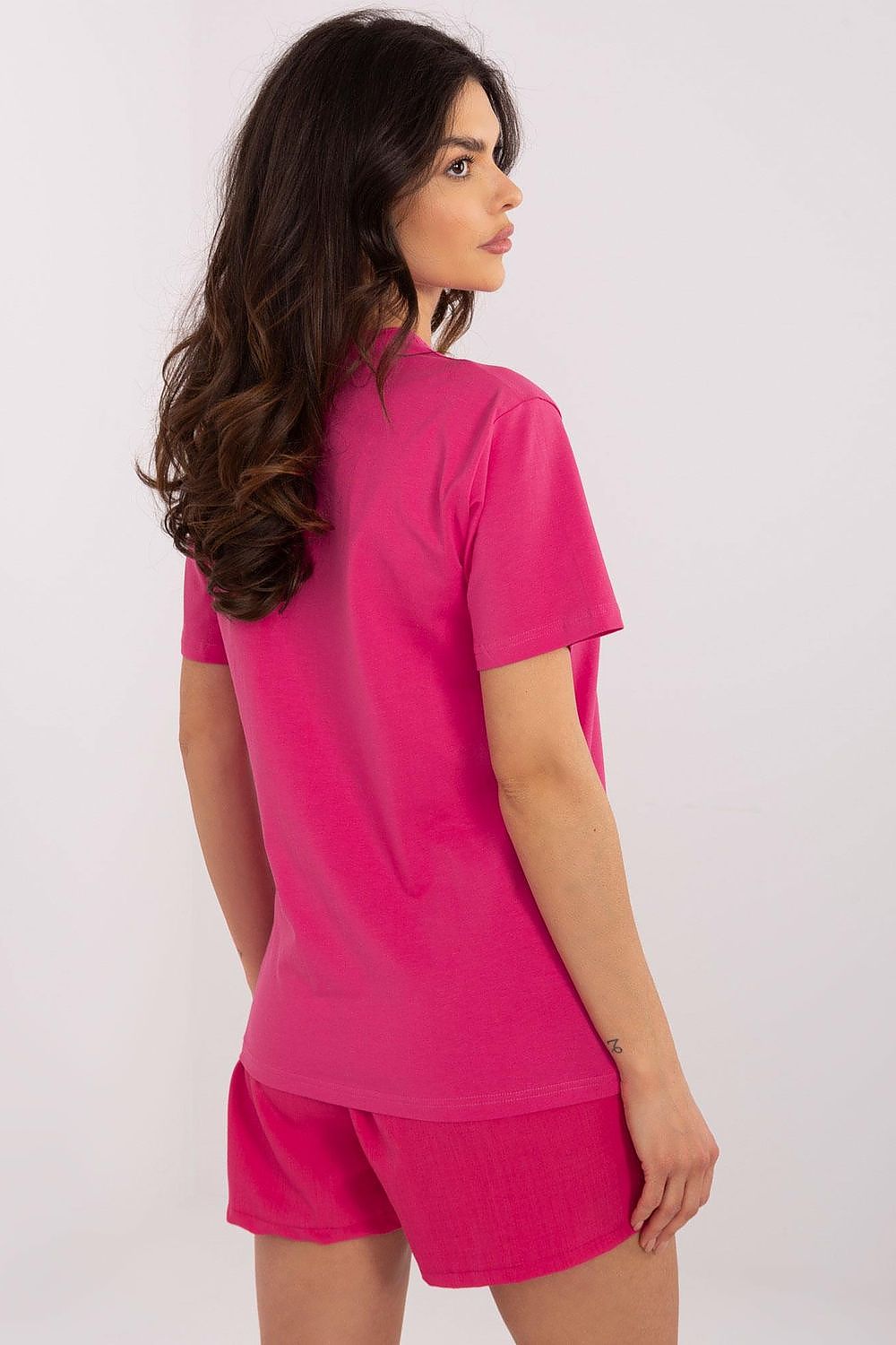 Luxurious cotton and spandex blend women's t-shirt from Factory Price, featuring a modern print that adds a chic touch ideal for everyday outfits.
