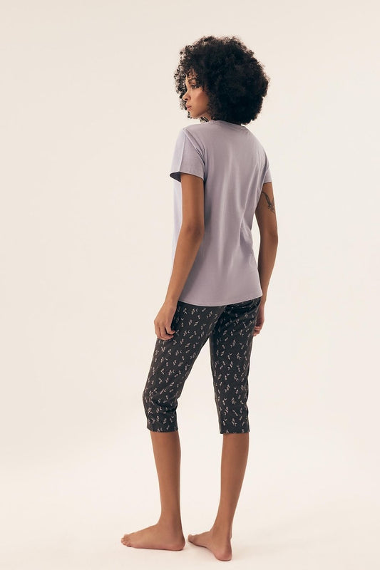 Close-up view of Henderson luxurious women's pajamas set in soft cotton, showcasing the trendy print and comfortable design for a perfect night's sleep.