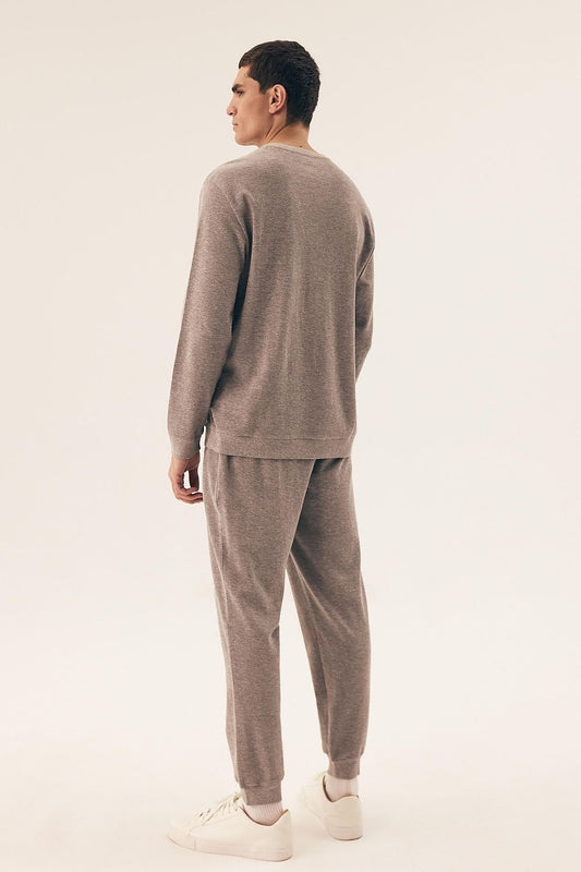 Close-up of Henderson Men's Elegant Pyjamas showcasing the quilted texture and exquisite fabric details, ideal for sophisticated relaxation at home.