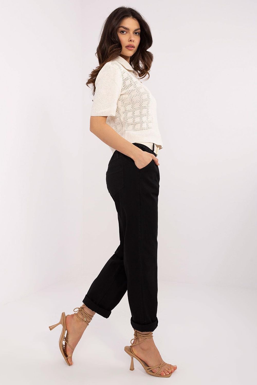 Stylish high waist women's trousers by Italy Moda, featuring straight legs and elegant design in a comfortable fabric, perfect for office and casual wear.