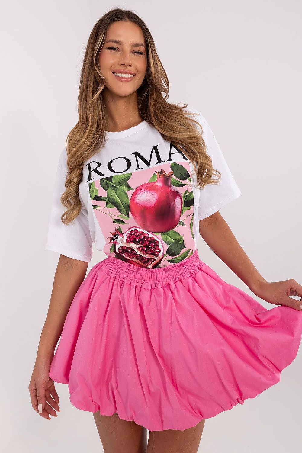 Trendy Italy Moda casual mini skirt, designed with breathable materials and a flattering silhouette, ideal for versatile styling.