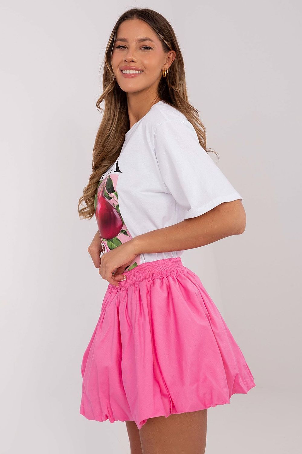 Stylish Italy Moda casual mini skirt featuring built-in shorts, made from breathable viscose and elastane for luxurious comfort and exquisite fit. Perfect for chic everyday wear.