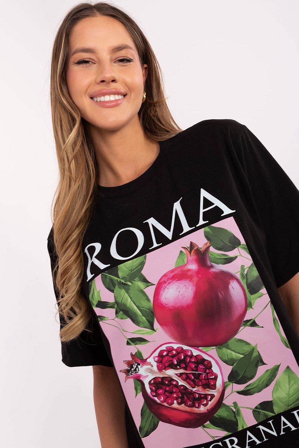 Close-up of Italy Moda women's casual t-shirt's intricate print design, made from premium cotton and elastane for a soft touch and vibrant colour.