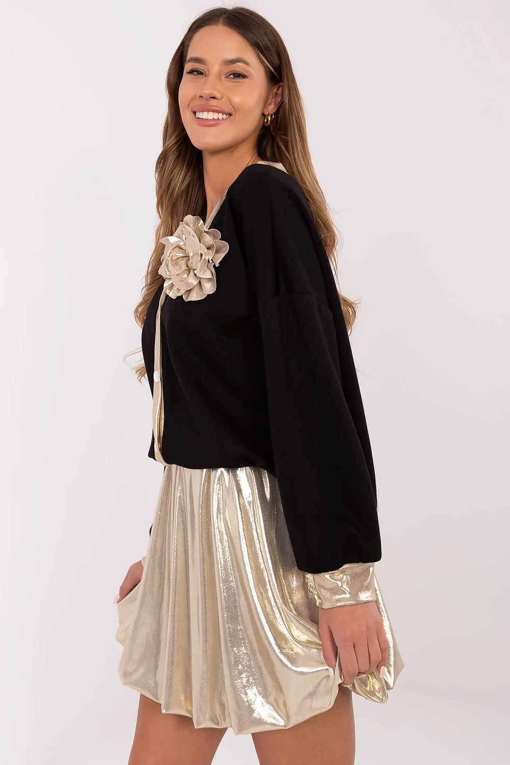 Detachable flower-shaped brooch on the Luxury Blouse by Italy Moda, offering a personal touch and enhancing the blouse's elegance.