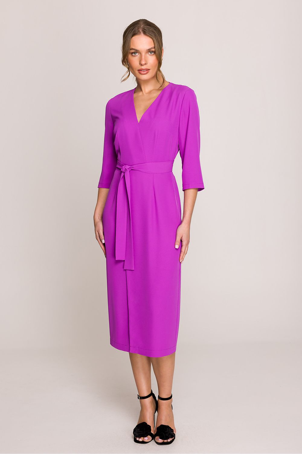 Stylove chic V-neck midi dress described in sizes S to XXL, showcasing exquisite craftsmanship and attention to detail, perfect for elegant outings.