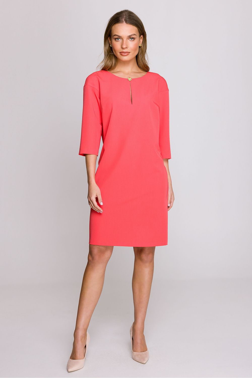 Stylove daydress displayed in various sizes S to XXL, demonstrating versatility and sophistication for every woman.