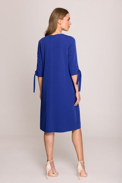 The back view of the Elegant A-Line Daydress by Stylove, featuring a concealed zipper for easy wear and high-quality craftsmanship crafted in Poland.
