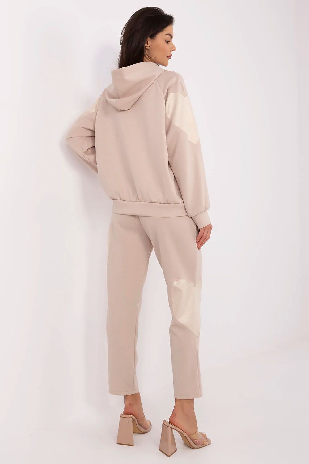 Charming Italy Moda hooded tracksuit on display, expertly crafted for comfort and versatility in daily activities.