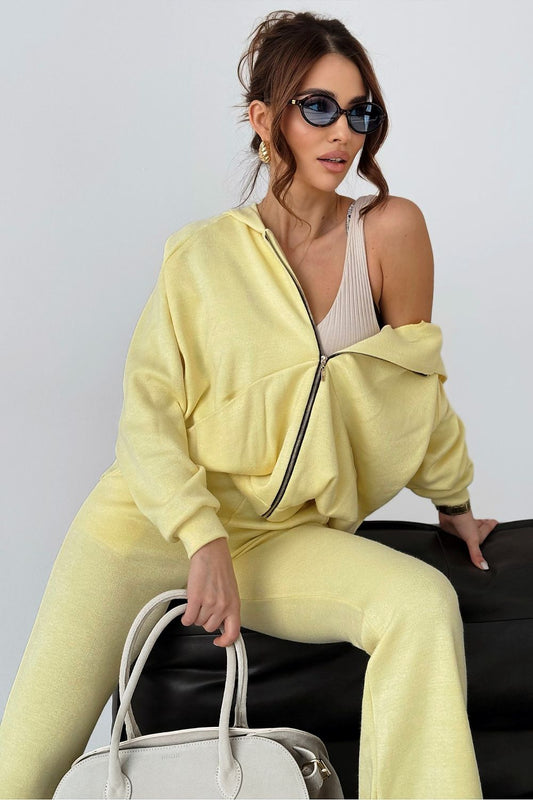 Elegant LaBalancia long pants from the Classic-Cut Tracksuit, showcasing side pockets and a wide elastic waistband for ultimate fit.