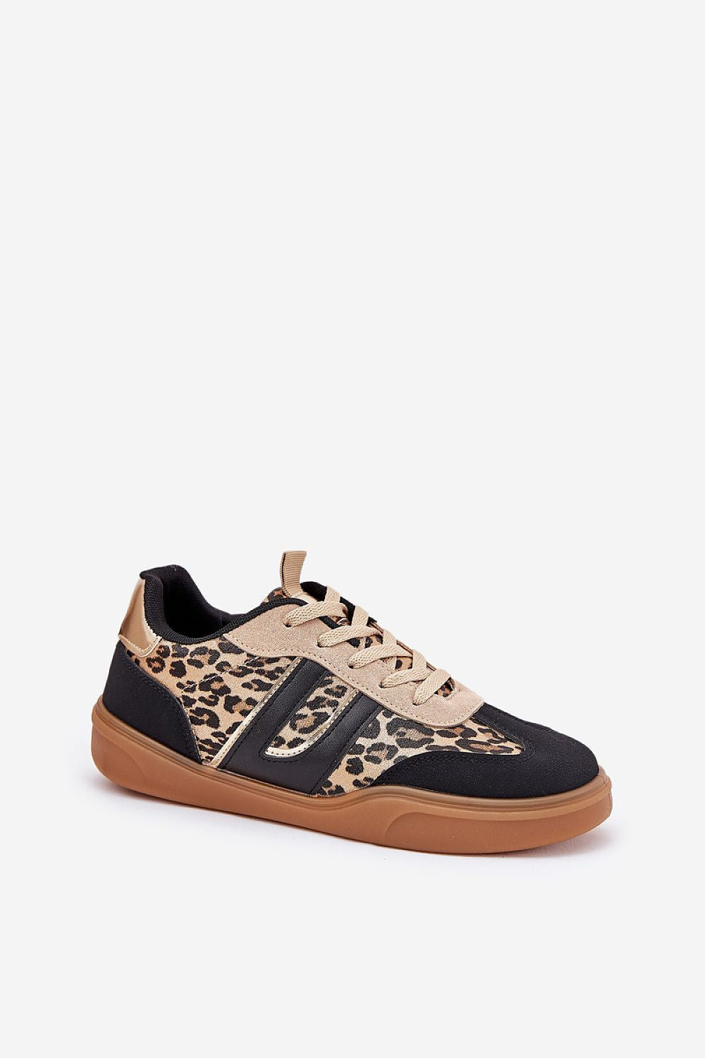 Comfortable Foam Insoles featured in Step in Style Eco-Friendly Women's Low-Top Sneakers, ensuring all-day support and luxury.