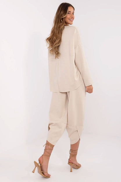 Italy Moda Women's 2-Piece Tracksuit Set high waist pants, designed for comfort and elegance in everyday styling.
