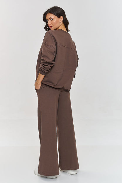 Stylish flared pants of the Makadamia women's tracksuit set designed for maximum comfort and movement, perfect for everyday wear.