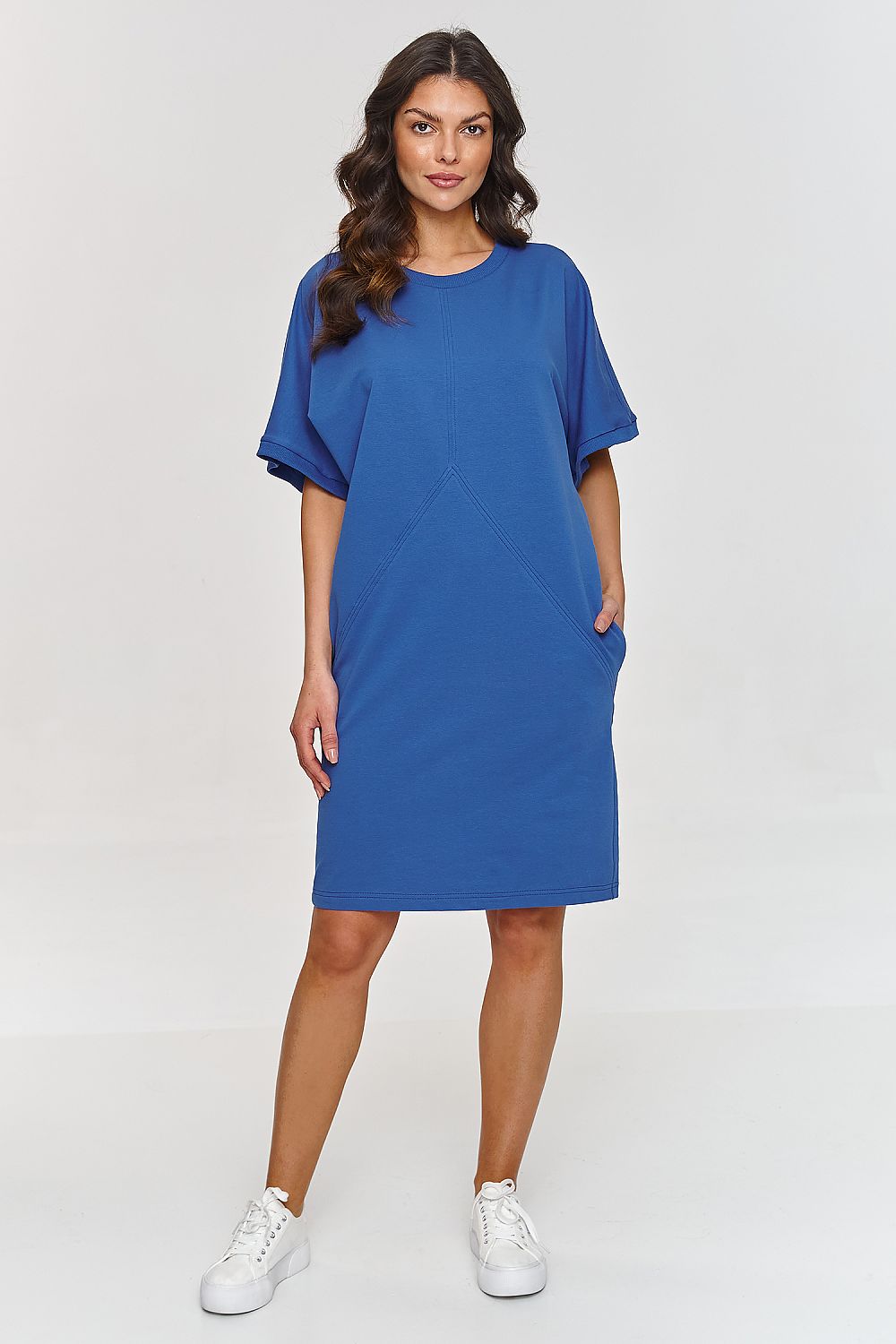 Makadamia's chic short sleeve dress, showcasing a relaxed fit and round neckline, ideal for sophisticated everyday looks.