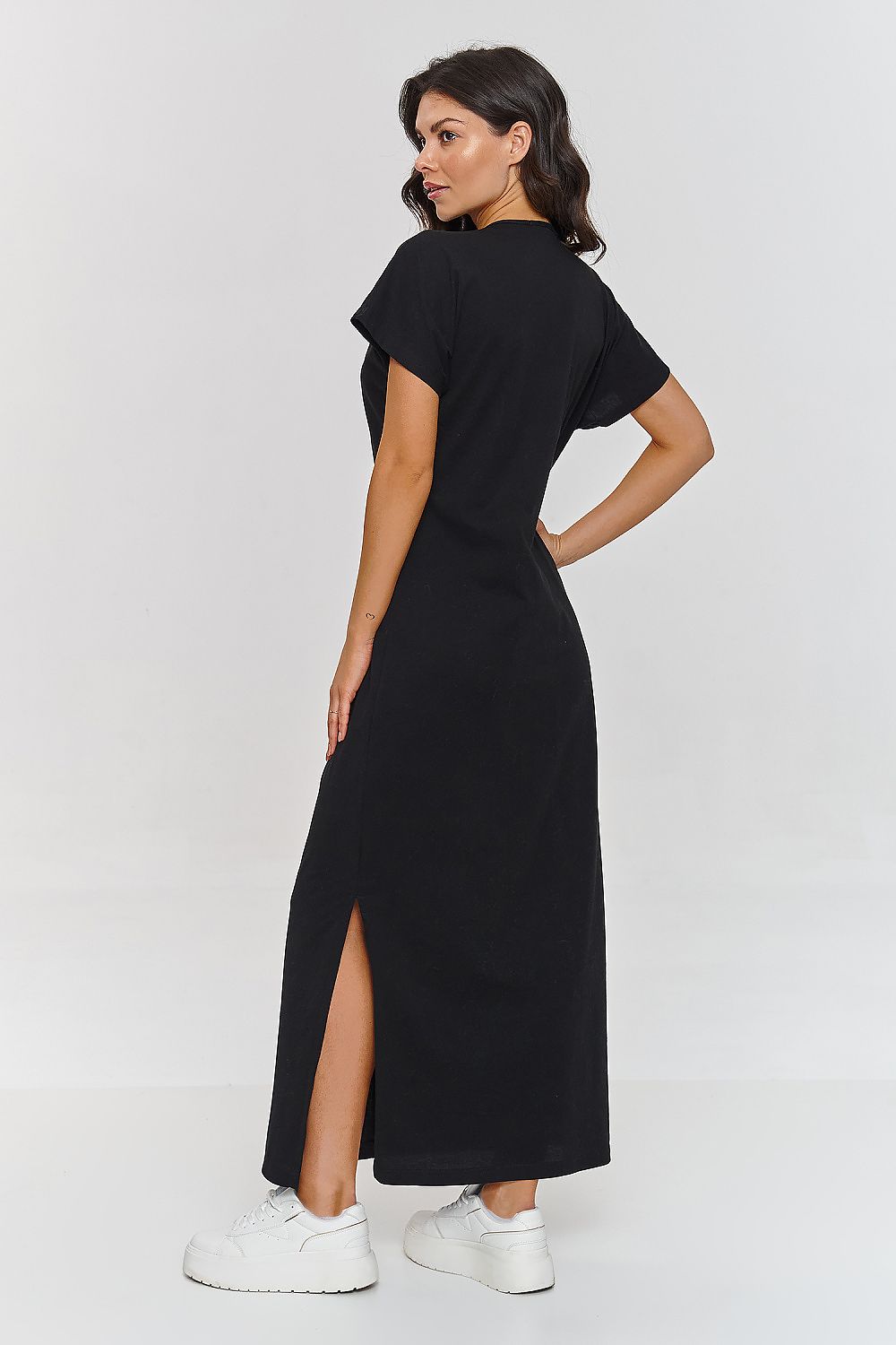 Makadamia Women's luxurious maxi dress featuring a side slit and elegant gathering, designed for sizes EU 36/38 to 44/46, perfect for stylish summer outings.