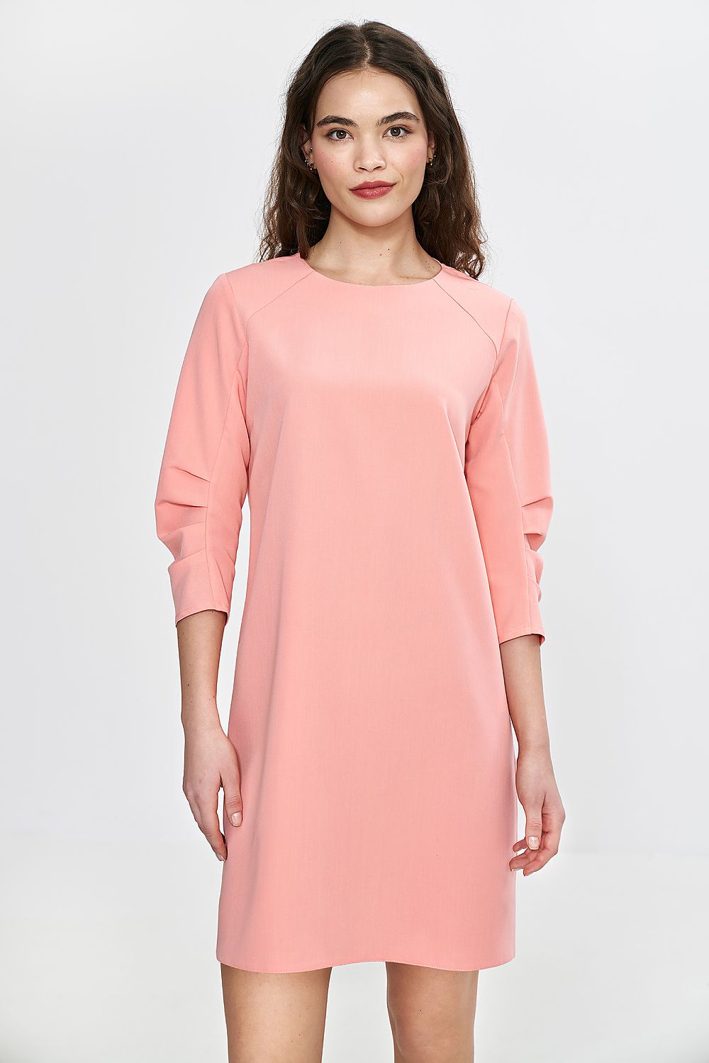 Elegant Loose A-Line Daydress by Nife with 3/4 sleeves, featuring a relaxed fit, round neckline, and unique fold details, perfect for stylish everyday and formal occasions, available in sizes EU 36-42.