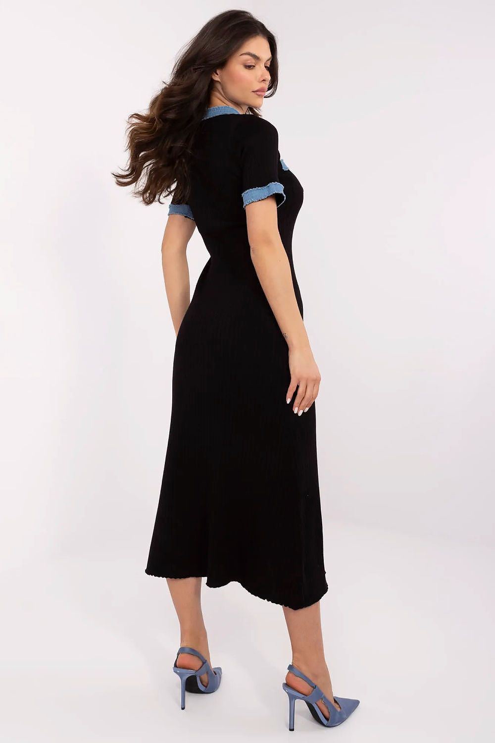 Versatile NM midi dress displayed in elegant style, highlighting its smooth material and short sleeves, suitable for any formal or casual occasion.