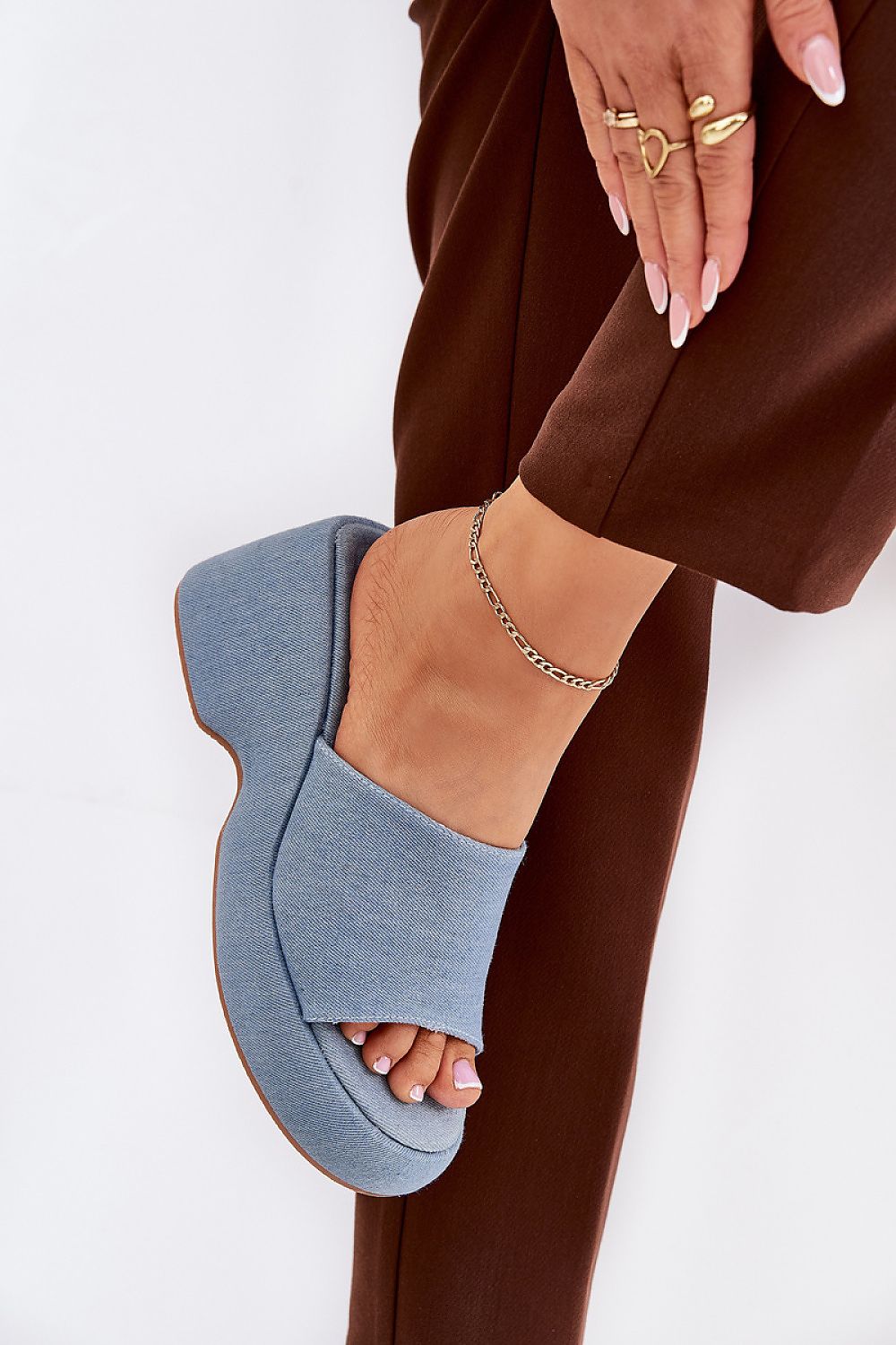 Stylish women's platform wedge sandals from Step in Style, featuring an 8.5 cm heel and suitable for EU sizes 36-41.