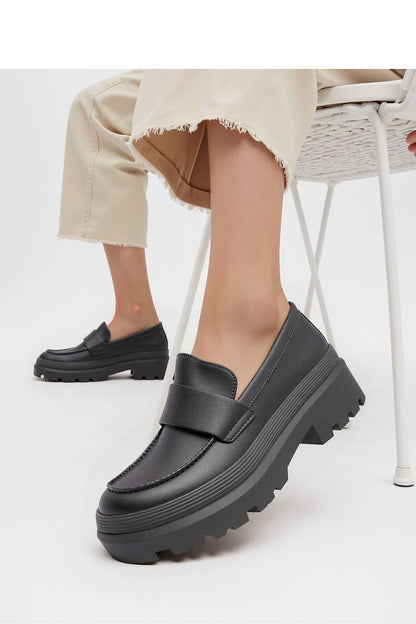 Elegant Inello CARRERA Nero women's moccasins featuring a chunky sole, perfect for stylish casual or formal wear.