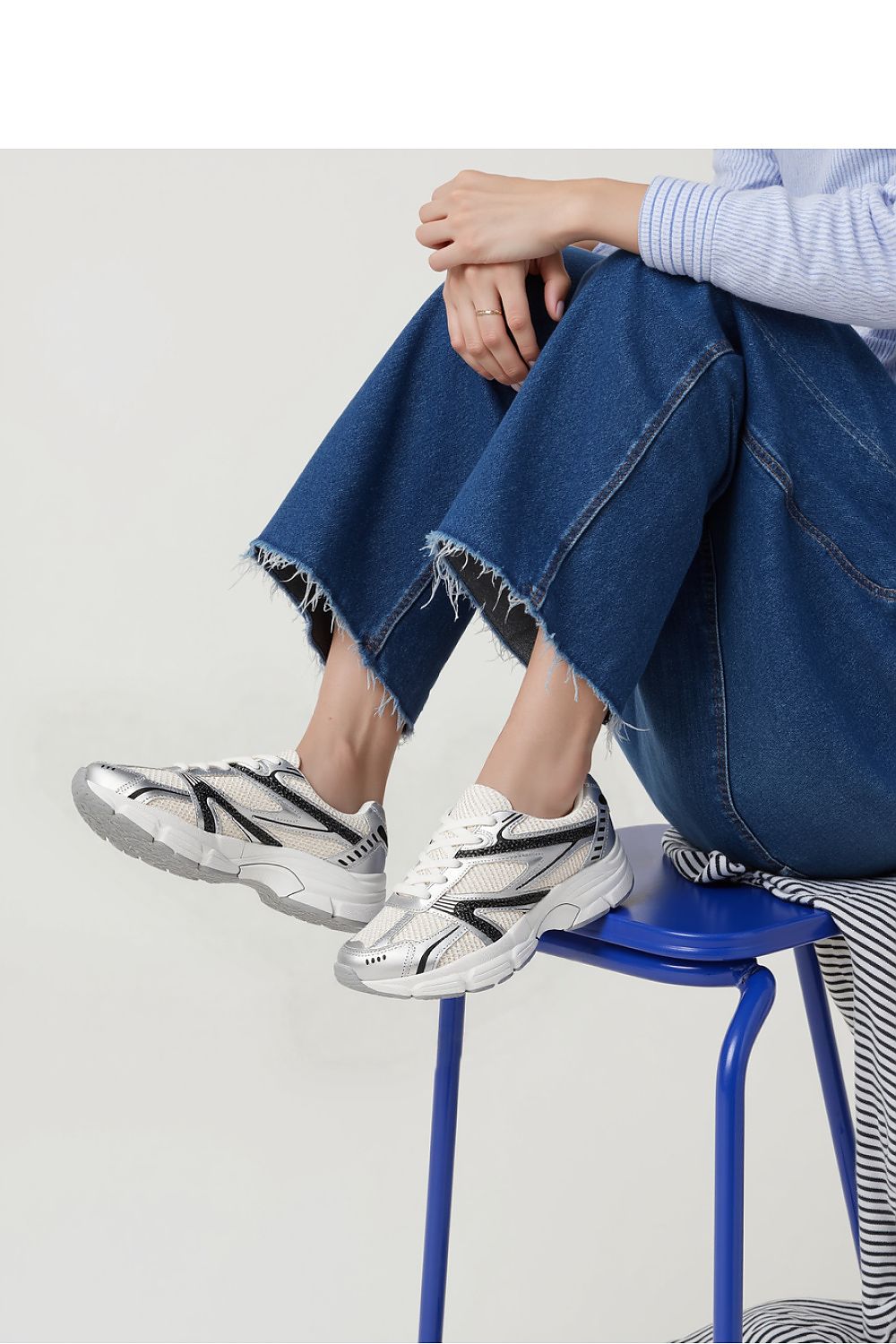 Elegant DYNAMIC Silver Sport Sneakers by Inello, perfect for fashionable athleisure looks in sizes 36-41.